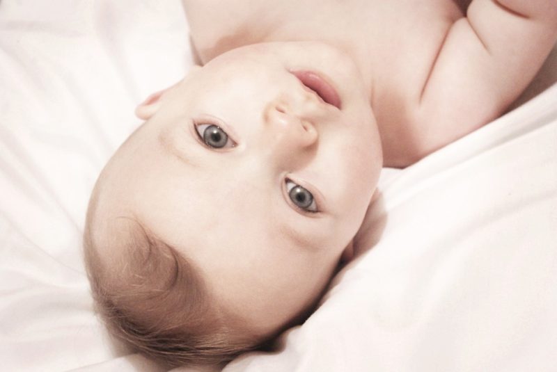 生後３ヶ月の髪の毛 抜ける原因は 赤ちゃんがむしる対策法